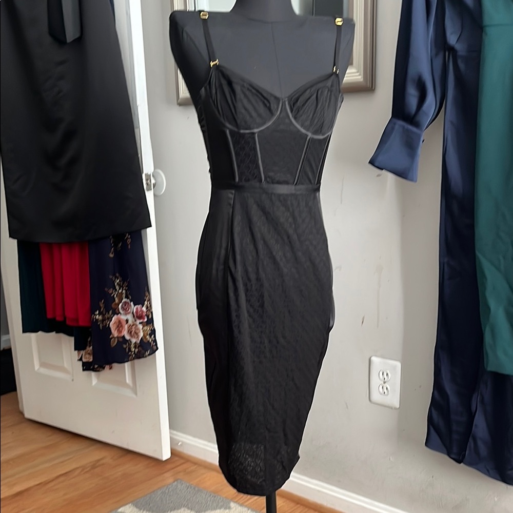 Victoria's Secret Black Sheath Dress Sweetheart Neckline